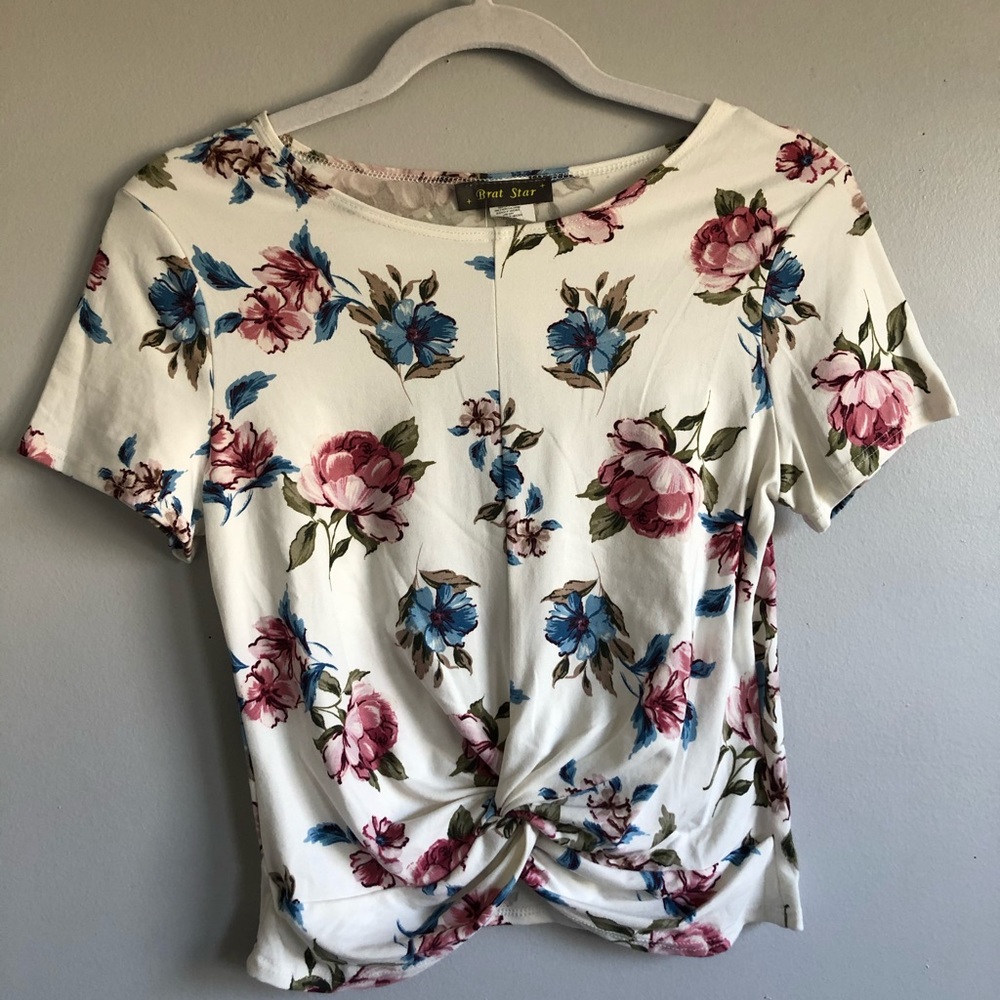 Floral t-shirt with front tie